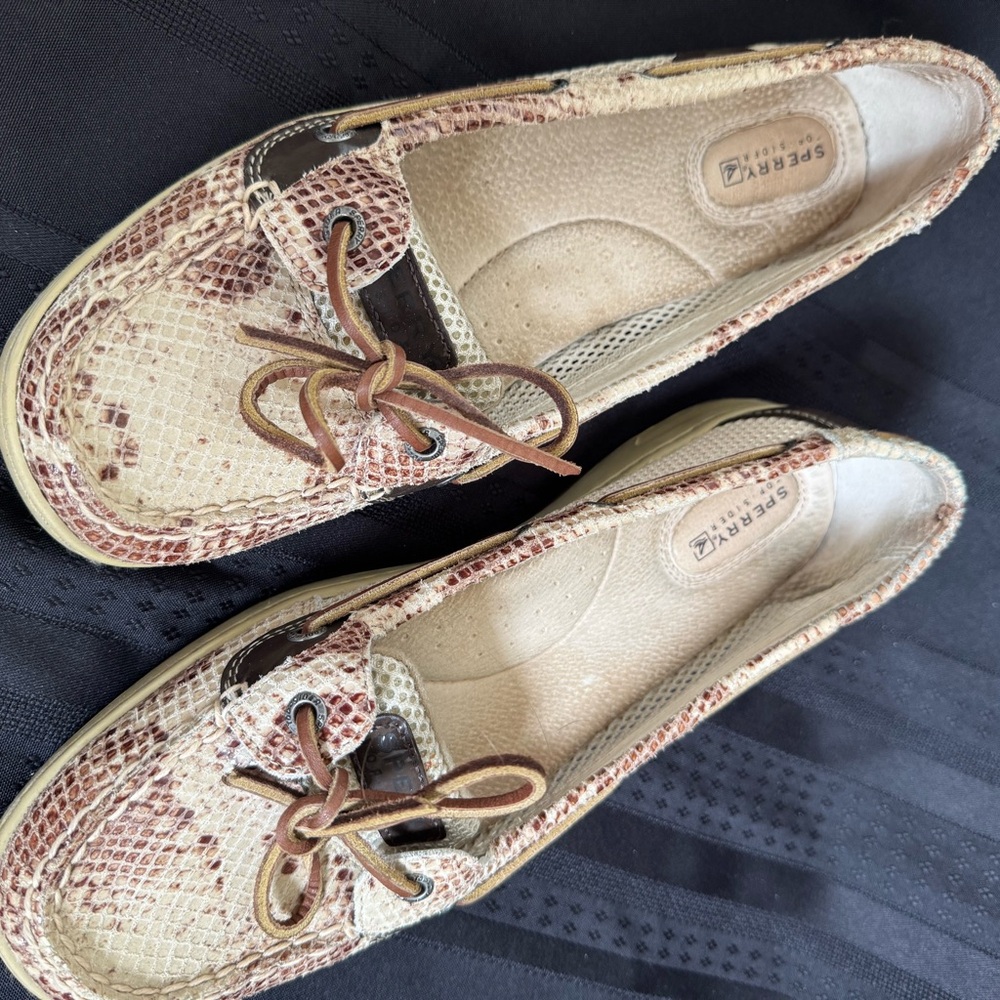 Sperry Women's leather Tan and Brown Boat Shoes